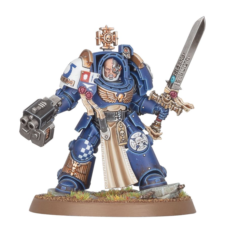 Warhammer 40K Space Marines Captain in Terminator Armour